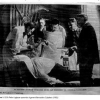 Descubrimiento de una foto del Prof. Dr. Pedro Lagleyze operando una catarata a domicilio, en un cuarto de hotel